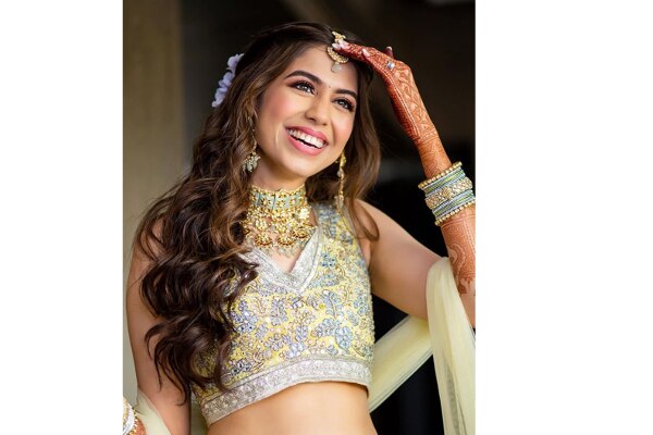 Best Hairstyles for Lehengas: The Top Six Best Hairstyles for Lehengas: The Top Six