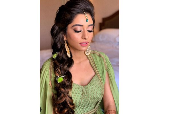 Best Hairstyles for Lehengas: The Top Six Best Hairstyles for Lehengas: The Top Six