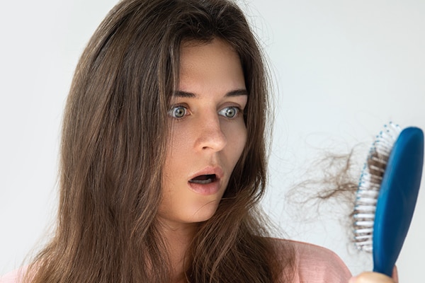 Walnut oil benefits 12: Helps reduce migraine attacks Walnut oil benefits 12: Helps reduce migraine attacks