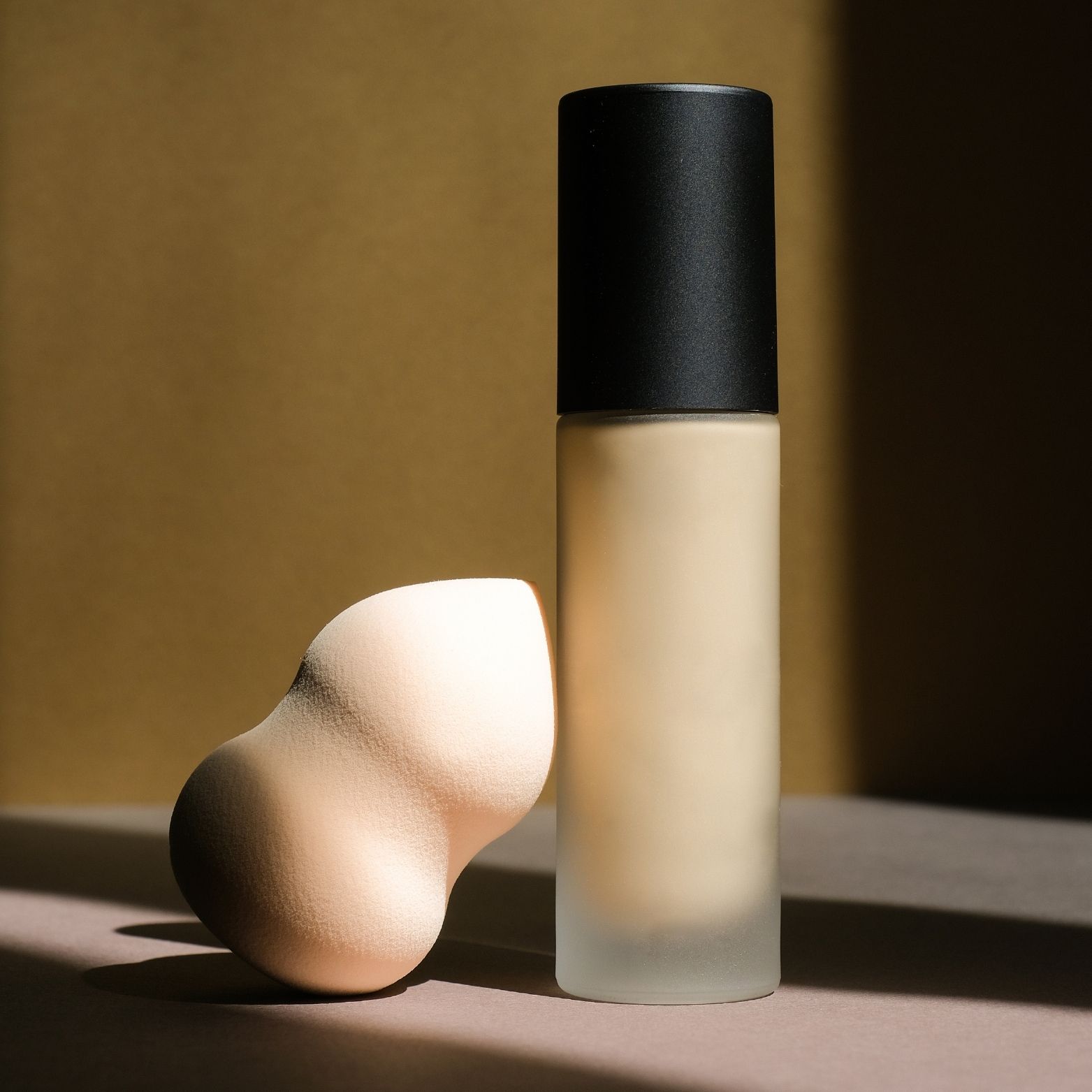Foundation-for-Oily-Skin---Stay-Oil-Free