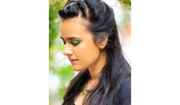 EYESPIRATION – GIVE YOUR EYES AN AQUAMARINE MAKEOVER