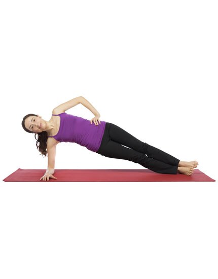 fab abs in 20 mins bicycle crunch 430x550 fab abs in 20 mins bicycle crunch 430x550