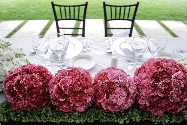 Floral hangings in mason jars Floral hangings in mason jars