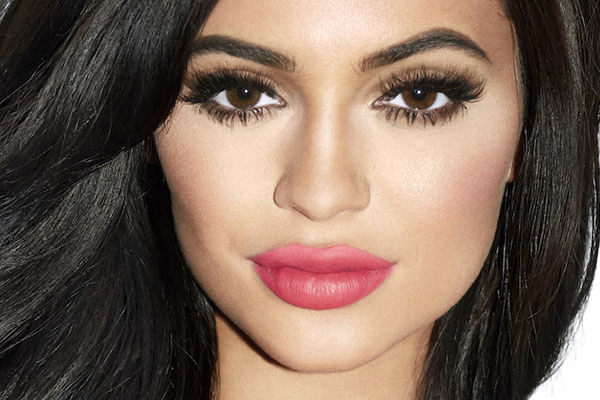 Step 7: Always opt for a liquid lipstick Step 7: Always opt for a liquid lipstick