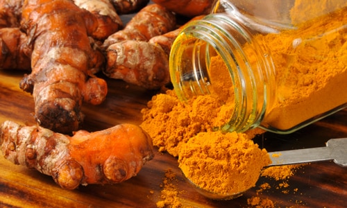 tighten your skin with turmeric 500x300 tighten your skin with turmeric 500x300