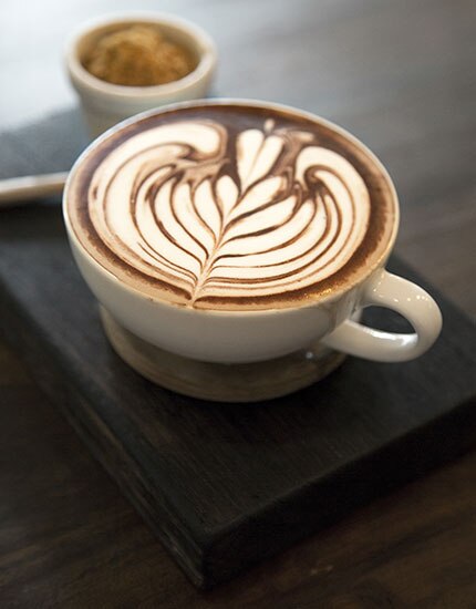 yummiest coffee art to wake you up cafe mocha 430x550 yummiest coffee art to wake you up cafe mocha 430x550